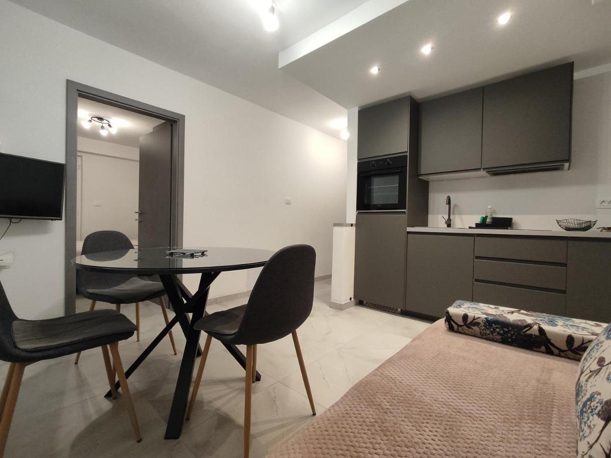 Apartments Samec Izola Exterior photo